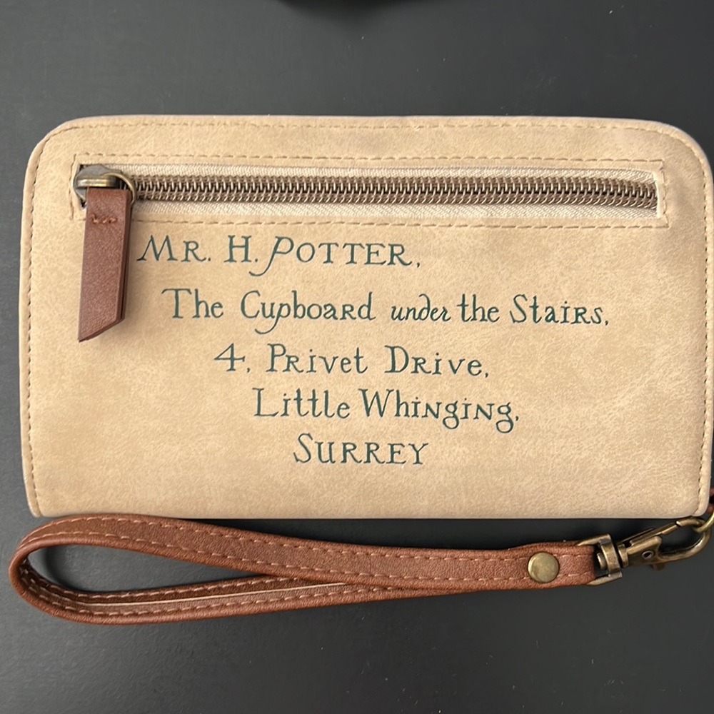 Harry Potter Hogwarts Letter Phone Wallet